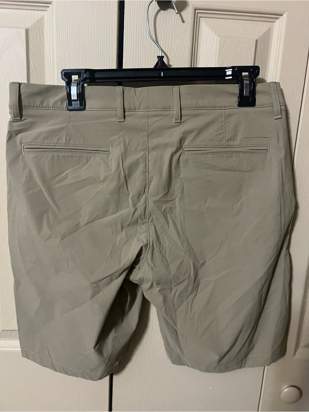 J. Crew Men's 32 Tech Khaki Performance Shorts 9 inch inseam